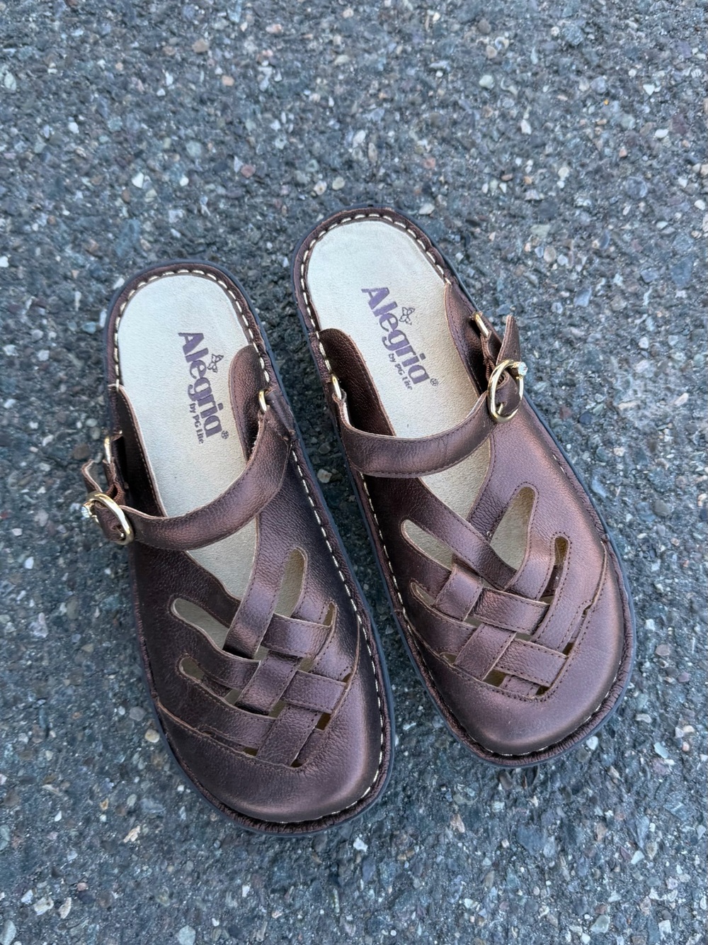 Alegria brown copper woman Leather Slip-On Sandals with Buckle sz 39 8.5 NWOT